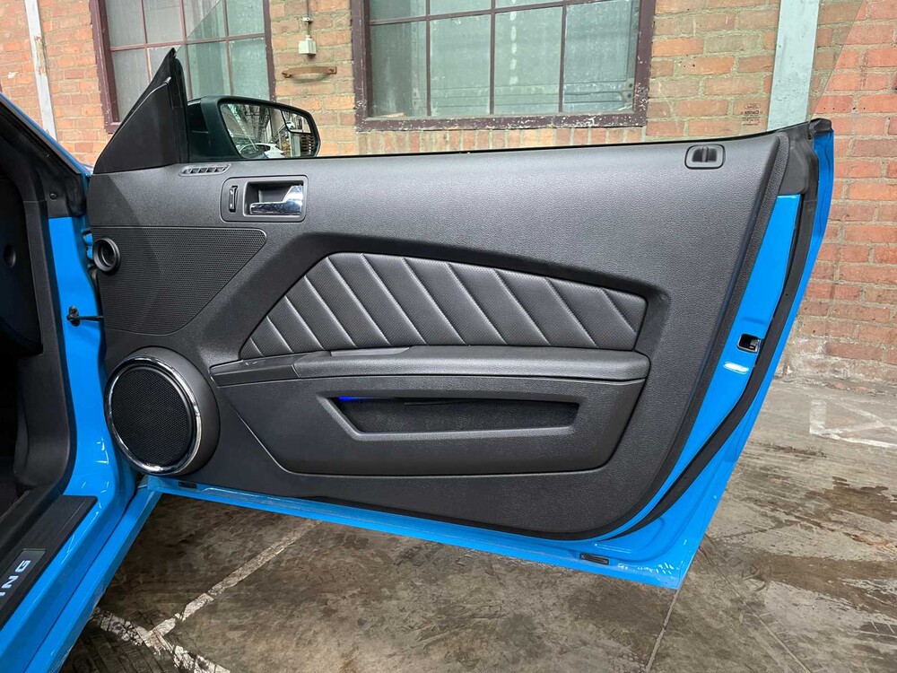 Ford Mustang 3.7 V6 309PS 2014, S-079-ZJ