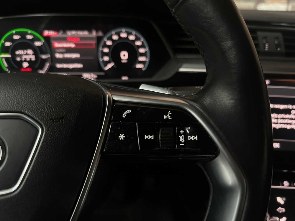 Audi e-tron 55 Quattro Edition 95kWh 408PS 2020, J-305-XB