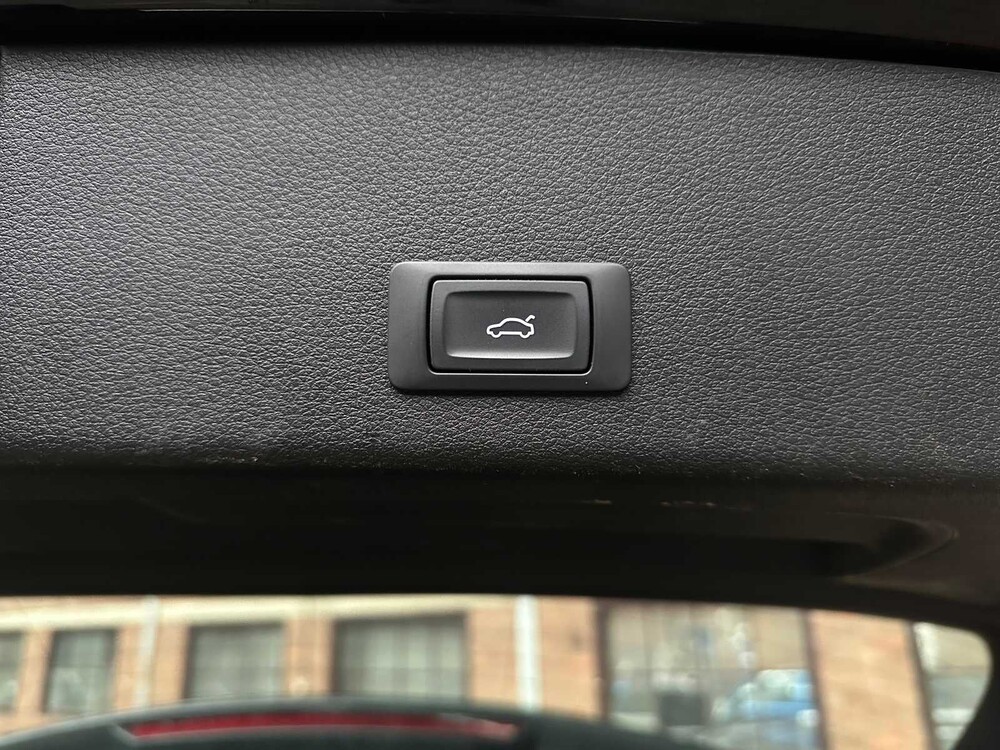 Audi e-tron 55 Quattro Edition 95kWh 408PS 2020, J-305-XB