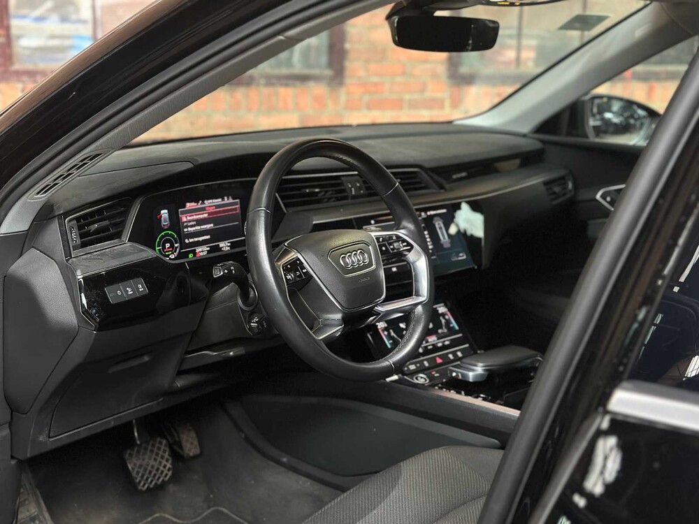 Audi e-tron 55 Quattro Edition 95kWh 408PS 2020, J-305-XB