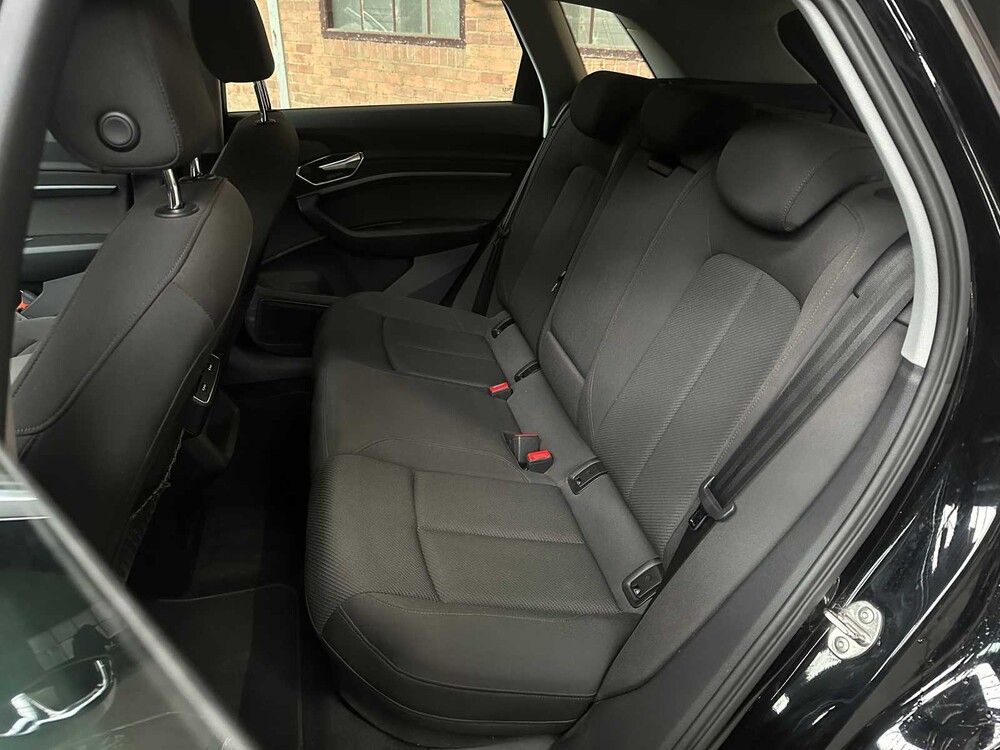 Audi e-tron 55 Quattro Edition 95kWh 408PS 2020, J-305-XB