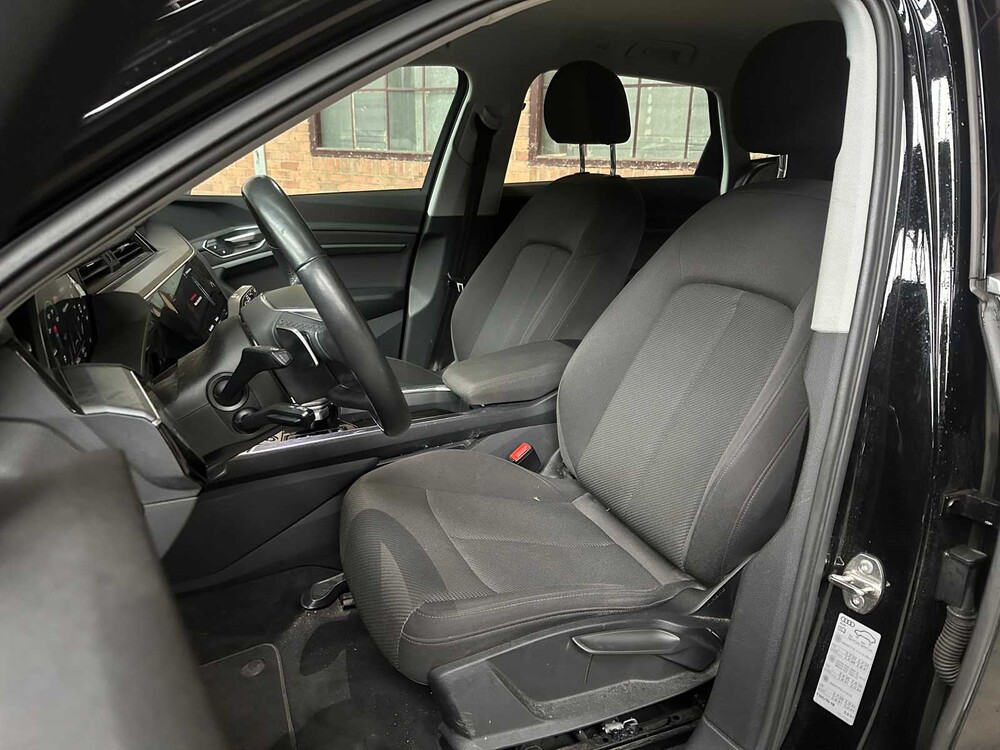 Audi e-tron 55 Quattro Edition 95kWh 408PS 2020, J-305-XB