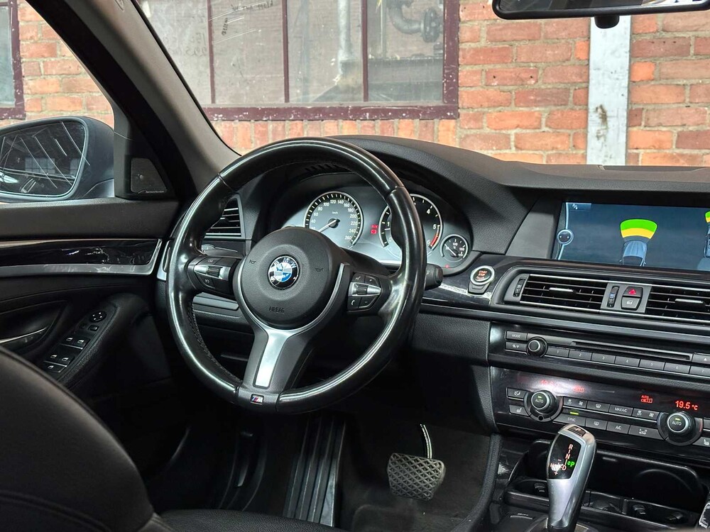 BMW 535d Touring High Executive 5er 299PS 2010, J-061-BD