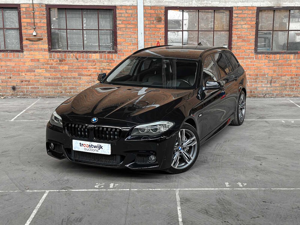 BMW 535d Touring High Executive 5er 299PS 2010, J-061-BD