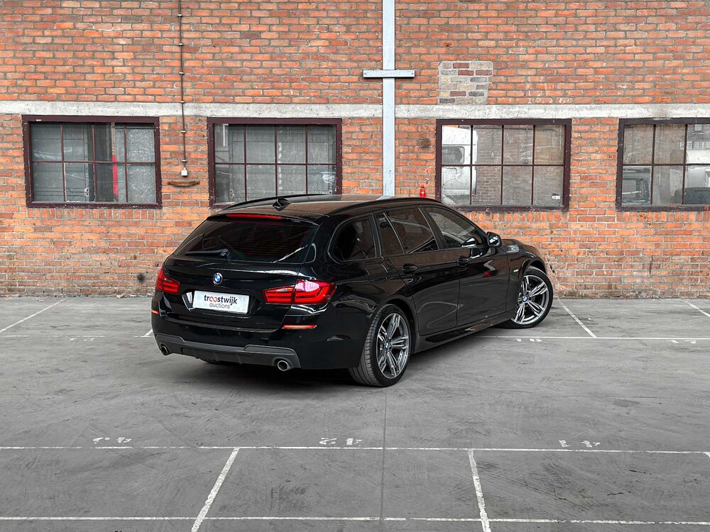 BMW 535d Touring High Executive 5er 299PS 2010, J-061-BD