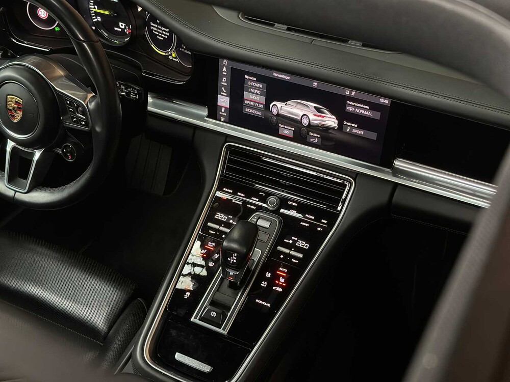 Porsche Panamera Sport Turismo 4 E-Hybrid 2.9 V6 10-Jahre Edition 462PS 2019, H-662-RX