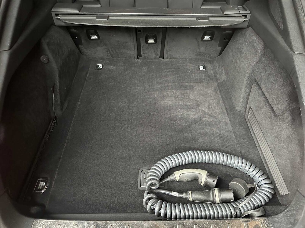 Porsche Panamera Sport Turismo 4 E-Hybrid 2.9 V6 10-Jahre Edition 462PS 2019, H-662-RX