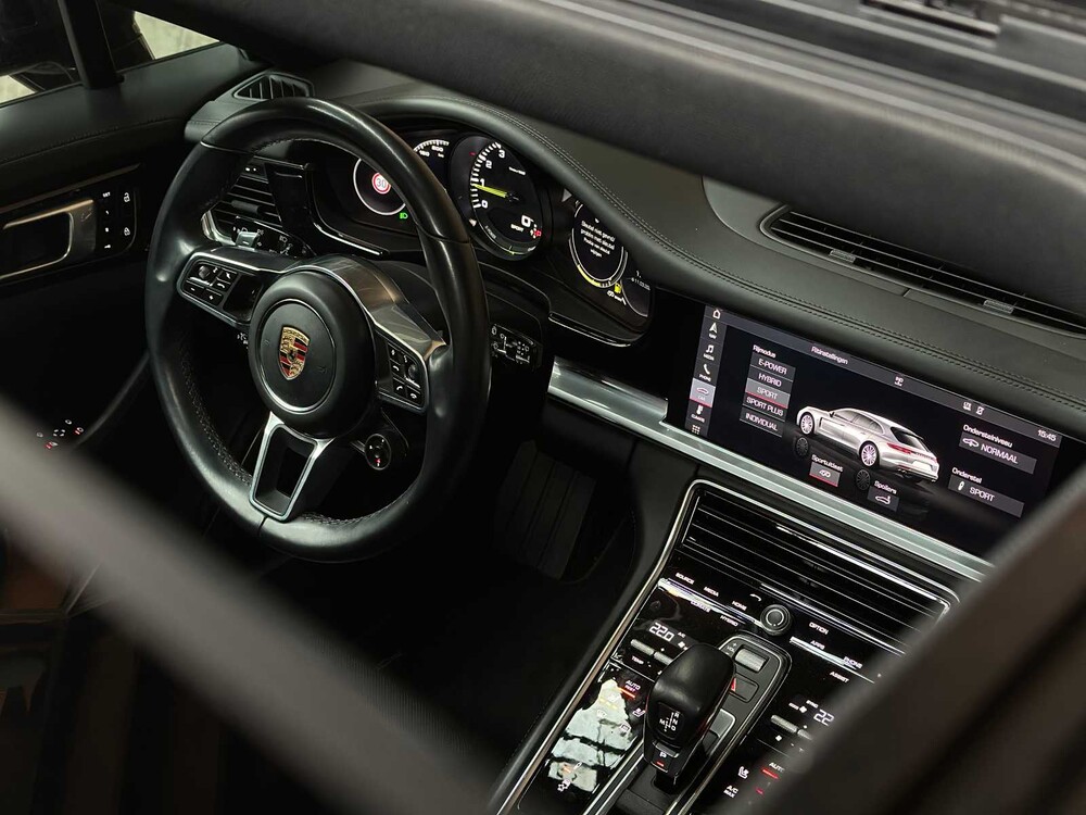 Porsche Panamera Sport Turismo 4 E-Hybrid 2.9 V6 10-Jahre Edition 462PS 2019, H-662-RX