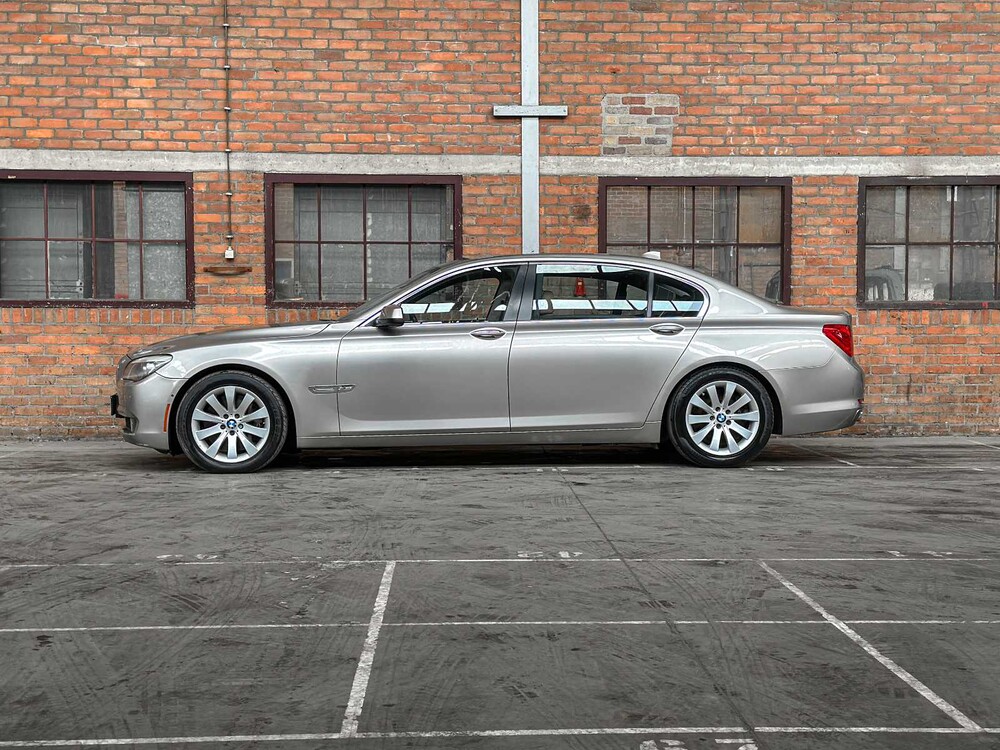 BMW 750Li xDrive 4.4 V8 405PS 2010 7er F02 