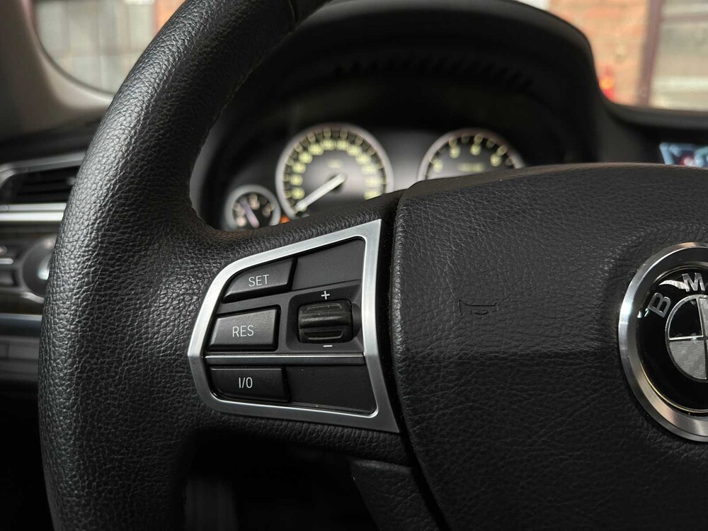 BMW ActiveHybrid7 F04 4.4 V8 465PS 2011