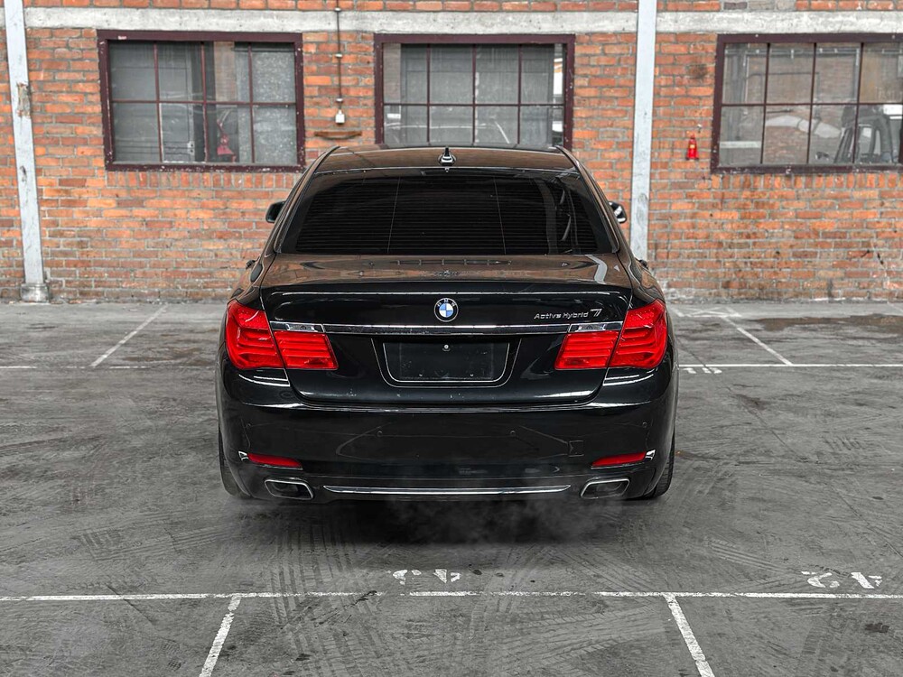 BMW ActiveHybrid7 F04 4.4 V8 465PS 2011