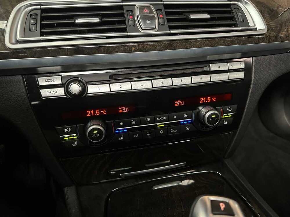 BMW ActiveHybrid7 F04 4.4 V8 465PS 2011