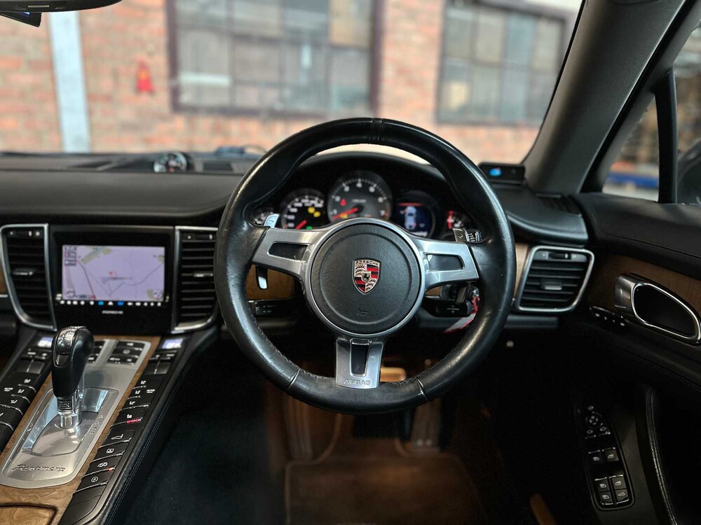 Porsche Panamera 4S 4.8 V8 400PS 2010