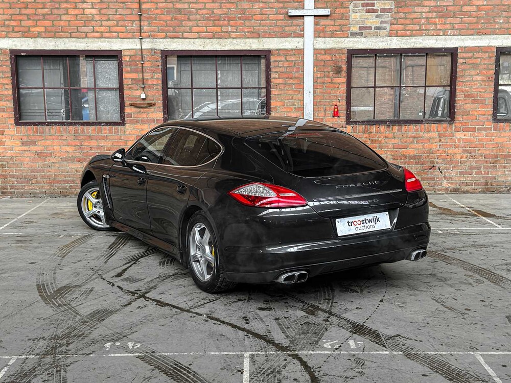 Porsche Panamera 4S 4.8 V8 400PS 2010