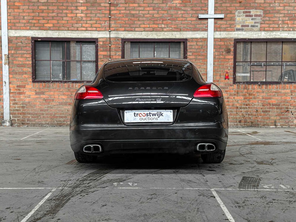Porsche Panamera 4S 4.8 V8 400PS 2010