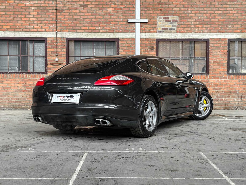 Porsche Panamera 4S 4.8 V8 400PS 2010