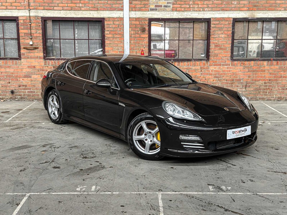 Porsche Panamera 4S 4.8 V8 400PS 2010