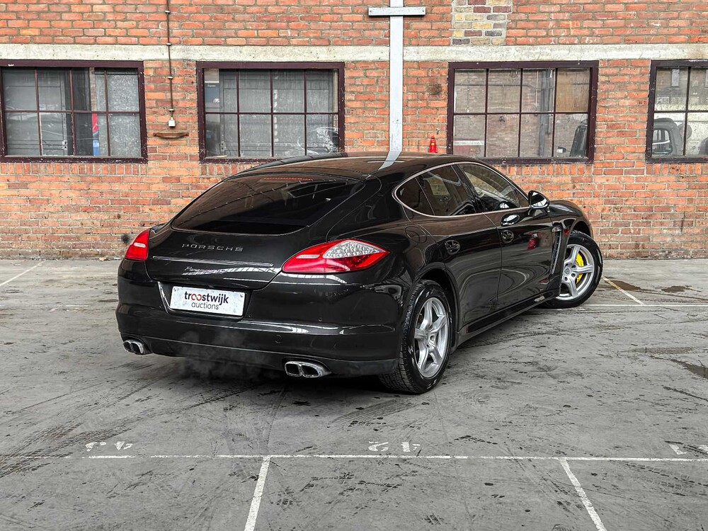 Porsche Panamera 4S 4.8 V8 400PS 2010