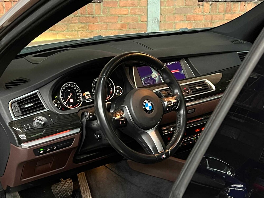 BMW 550xi Gran Turismo M-Sport High Executive 4.4 V8 F07 449PS 2014 5er, 3-SXD-67