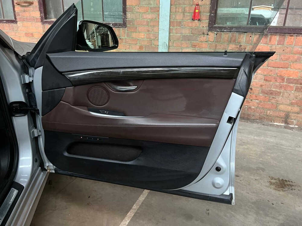 BMW 550xi Gran Turismo M-Sport High Executive 4.4 V8 F07 449PS 2014 5er, 3-SXD-67