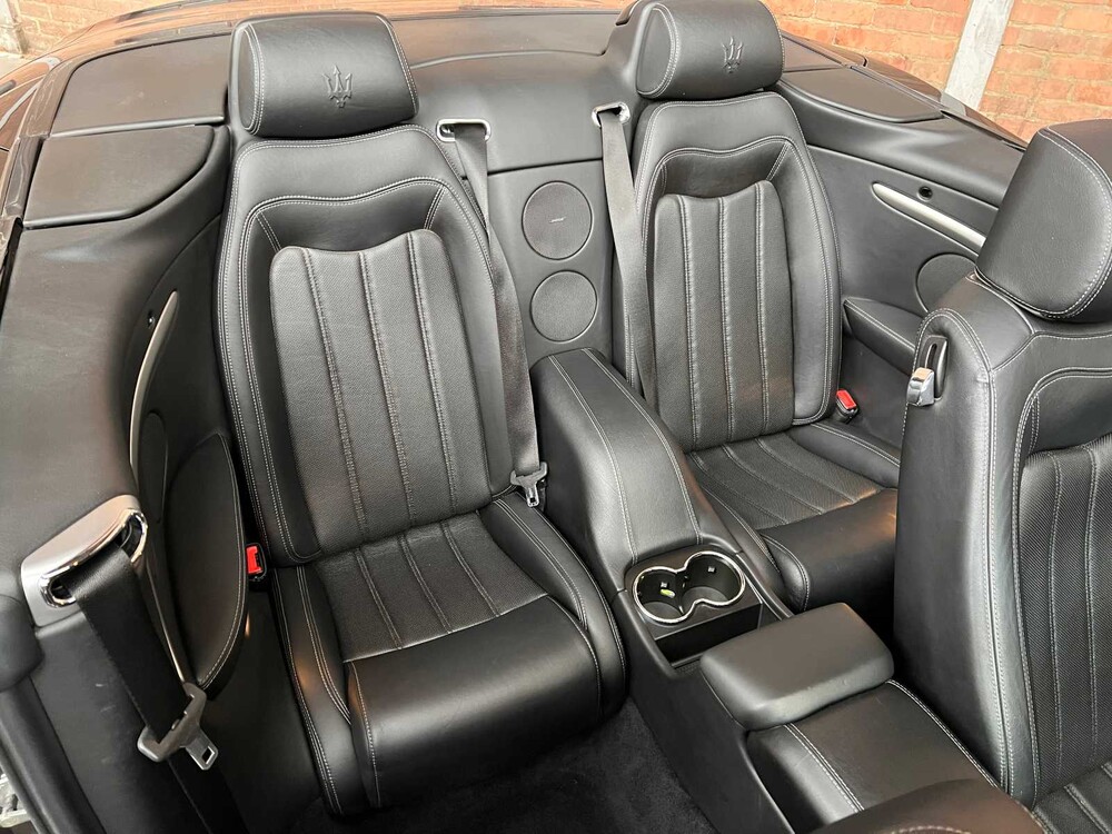 Maserati GranCabrio 4.7 V8 439PS 2011, 2-KBX-77