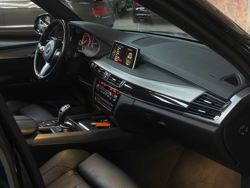 BMW X5 xDrive50i M-Sport 4.4 V8 High Executive 449pk 2016, ZB-150-T