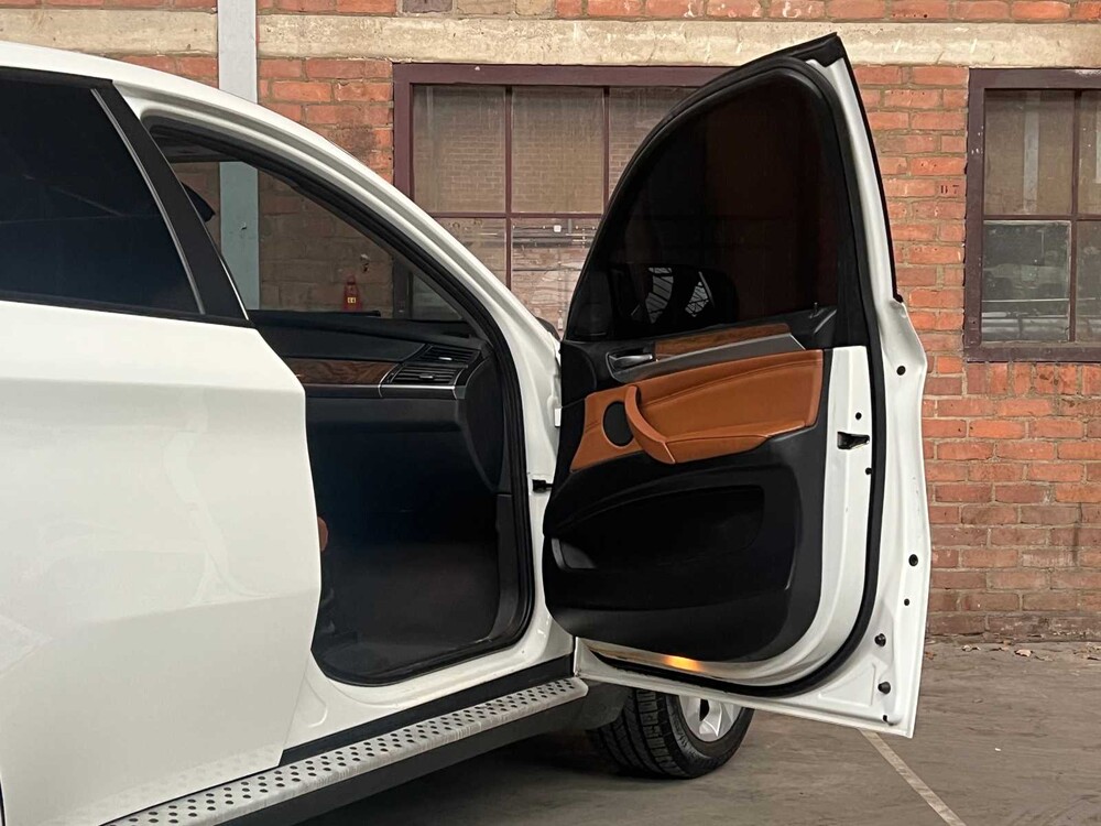 BMW X6 xDrive35i LCi 306hp 2011