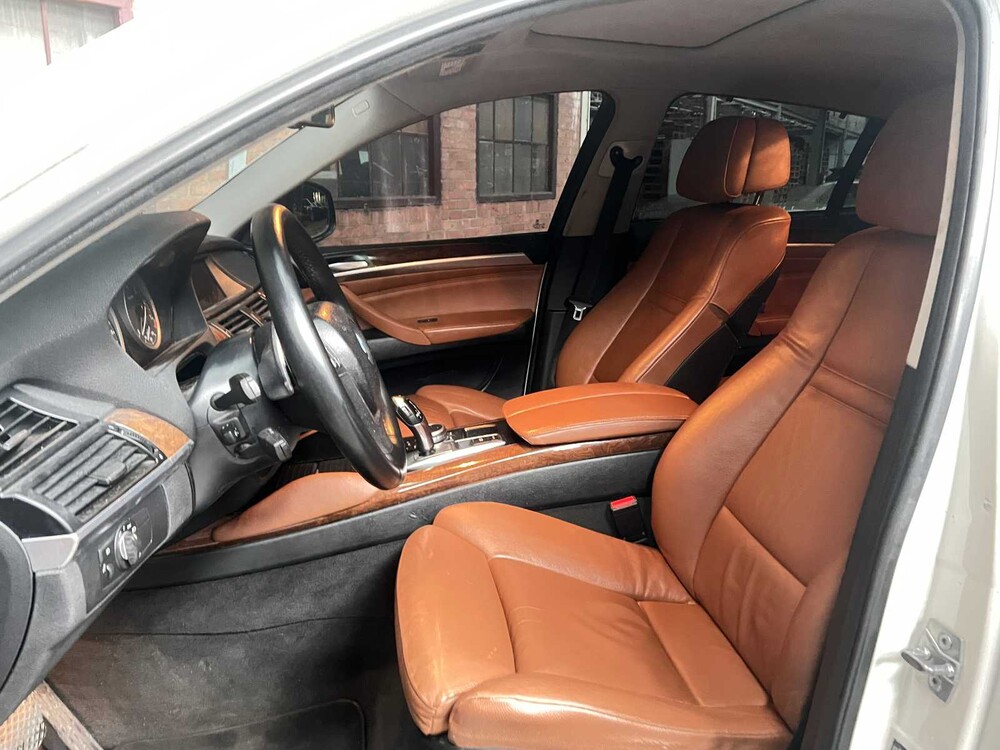 BMW X6 xDrive35i LCi 306hp 2011