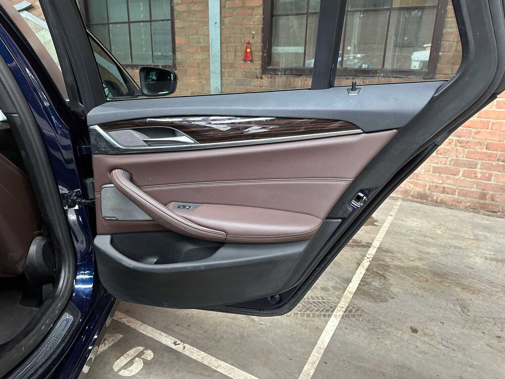 BMW 530e Touring xDrive Business Edition Plus 184PS 2021 G31 5er, K-455-VL