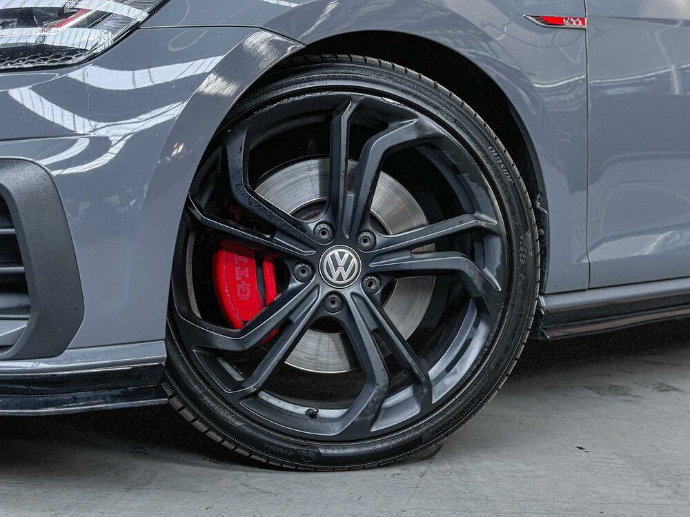 Volkswagen Golf GTI TCR 7.5 2.0 TSI 290PS 2019, P-824-PT