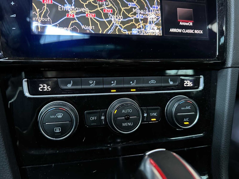 Volkswagen Golf GTI TCR 7.5 2.0 TSI 290PS 2019, P-824-PT