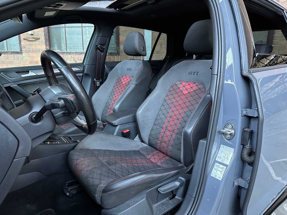 Volkswagen Golf GTI TCR 7.5 2.0 TSI 290PS 2019, P-824-PT