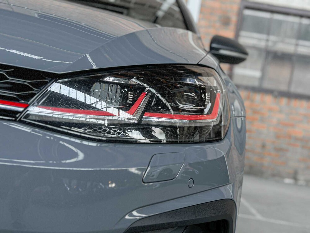 Volkswagen Golf GTI TCR 7.5 2.0 TSI 290PS 2019, P-824-PT