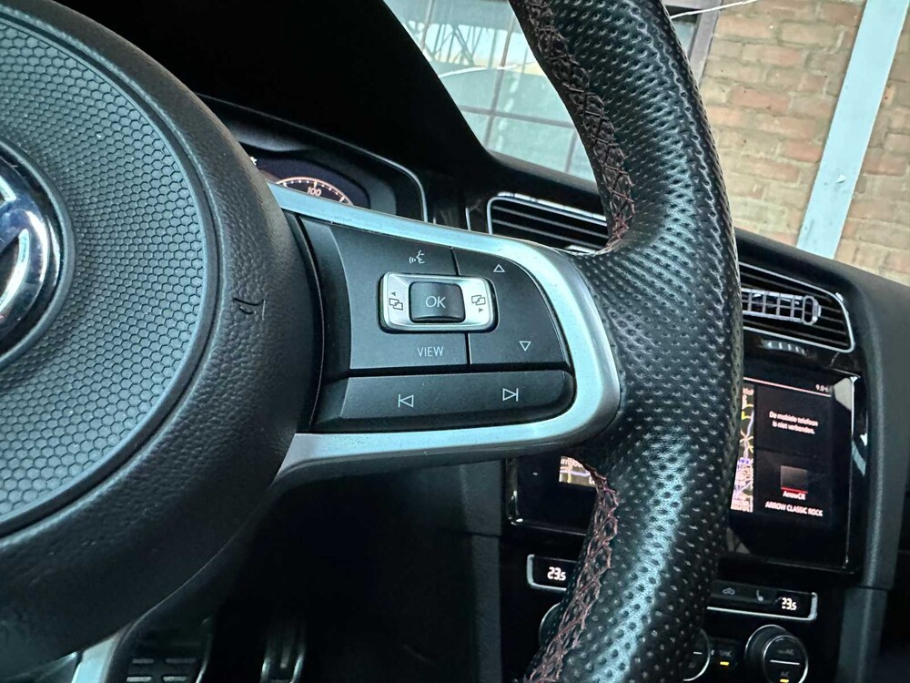 Volkswagen Golf GTI TCR 7.5 2.0 TSI 290PS 2019, P-824-PT