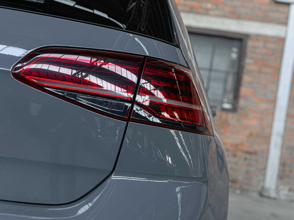 Volkswagen Golf GTI TCR 7.5 2.0 TSI 290PS 2019, P-824-PT