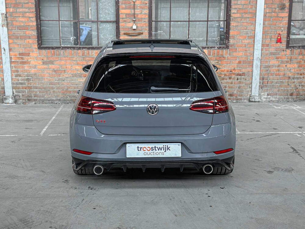 Volkswagen Golf GTI TCR 7.5 2.0 TSI 290PS 2019, P-824-PT