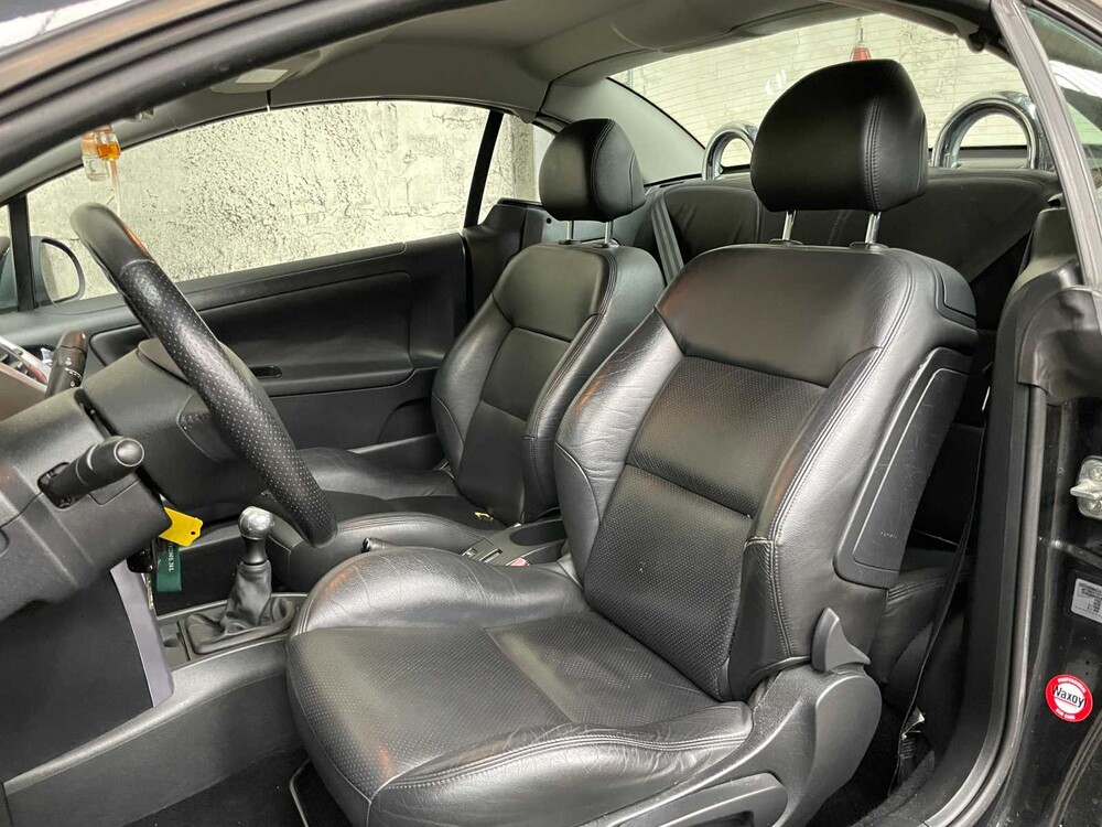 Peugeot 207 CC 1.6 VTi Première 120hp 2008, 15-ZP-JV