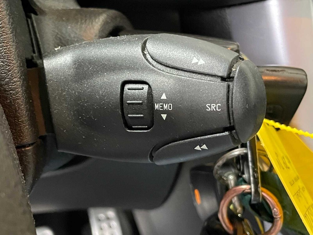 Peugeot 207 CC 1.6 VTi Première 120hp 2008, 15-ZP-JV