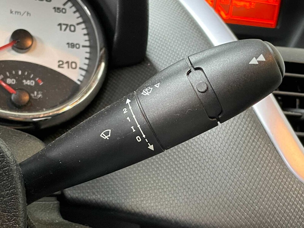 Peugeot 207 CC 1.6 VTi Première 120hp 2008, 15-ZP-JV