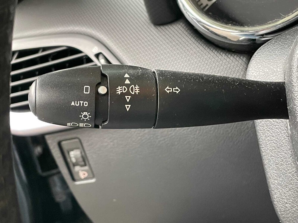 Peugeot 207 CC 1.6 VTi Première 120hp 2008, 15-ZP-JV