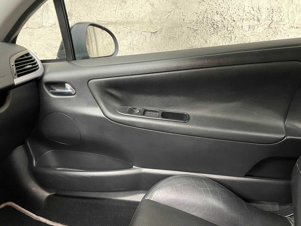 Peugeot 207 CC 1.6 VTi Première 120hp 2008, 15-ZP-JV