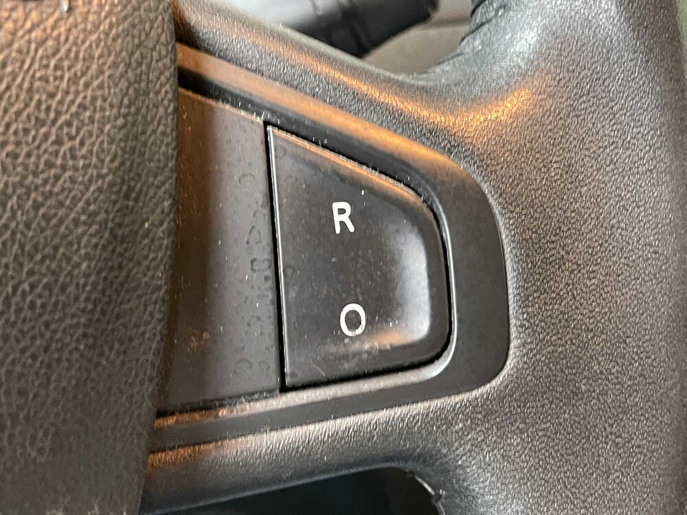 Renault Mégane Coupé 1.5 dCi Dynamique 110hp 2011, 41-PBH-1