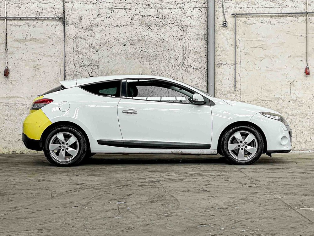 Renault Mégane Coupé 1.5 dCi Dynamique 110hp 2011, 41-PBH-1