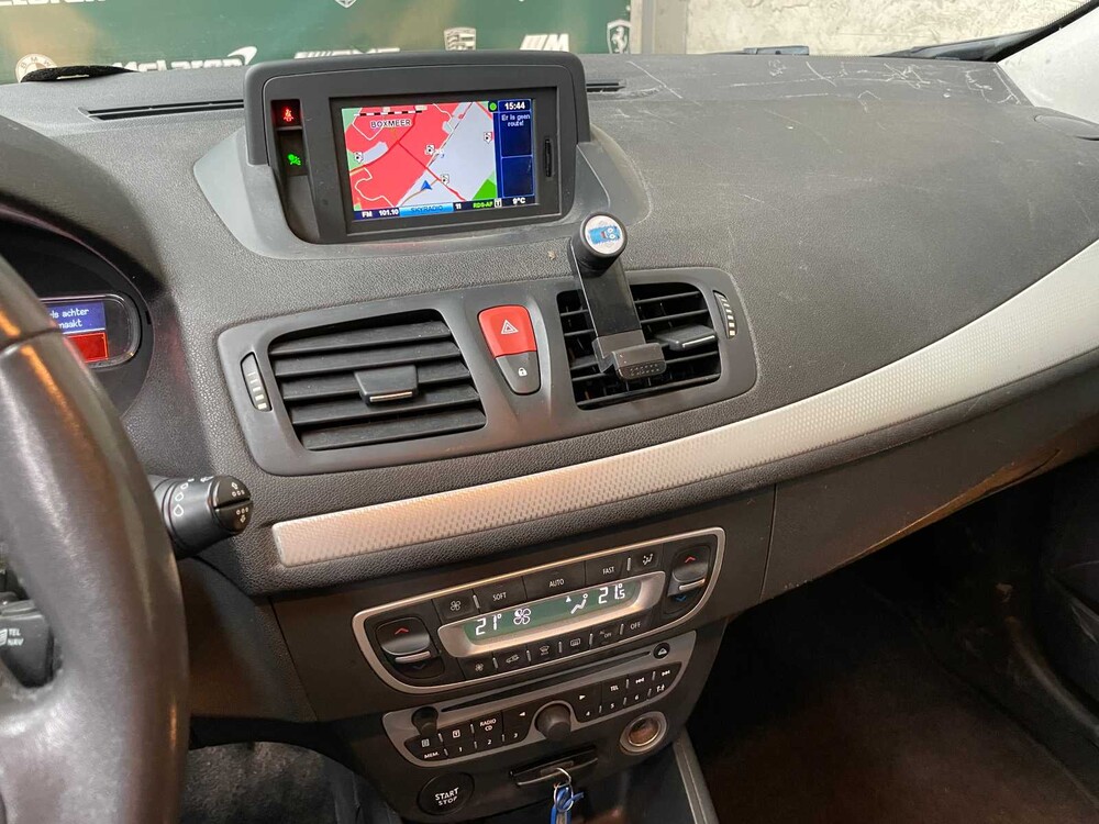 Renault Mégane Coupé 1.5 dCi Dynamique 110hp 2011, 41-PBH-1