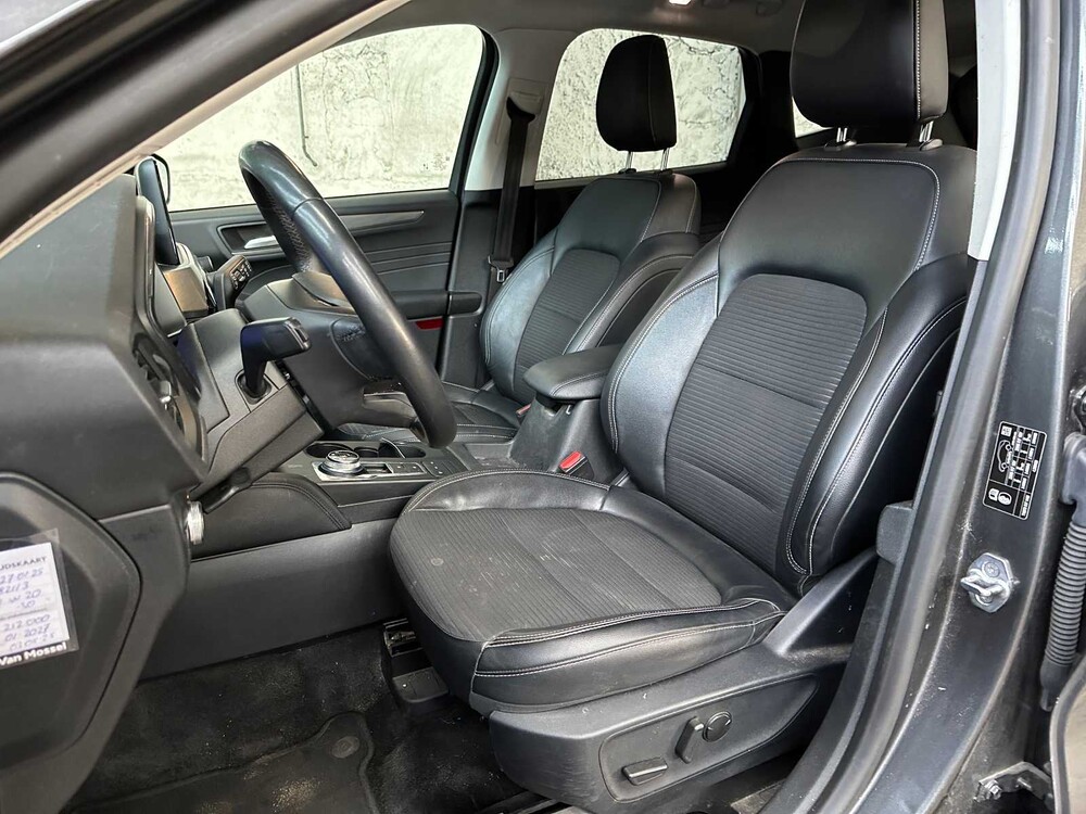 Ford Kuga 2.5 PHEV Titanium X 152hp 2021, L-235-DZ