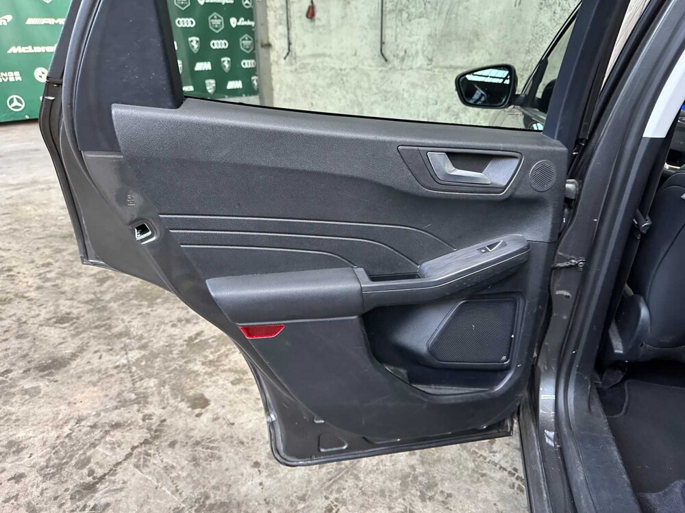 Ford Kuga 2.5 PHEV Titanium X 152hp 2021, L-235-DZ