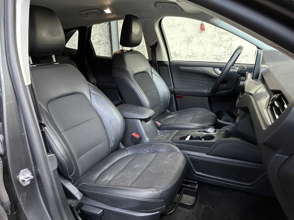 Ford Kuga 2.5 PHEV Titanium X 152hp 2021, L-235-DZ