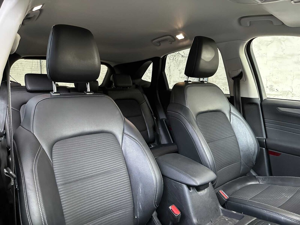 Ford Kuga 2.5 PHEV Titanium X 152hp 2021, L-235-DZ