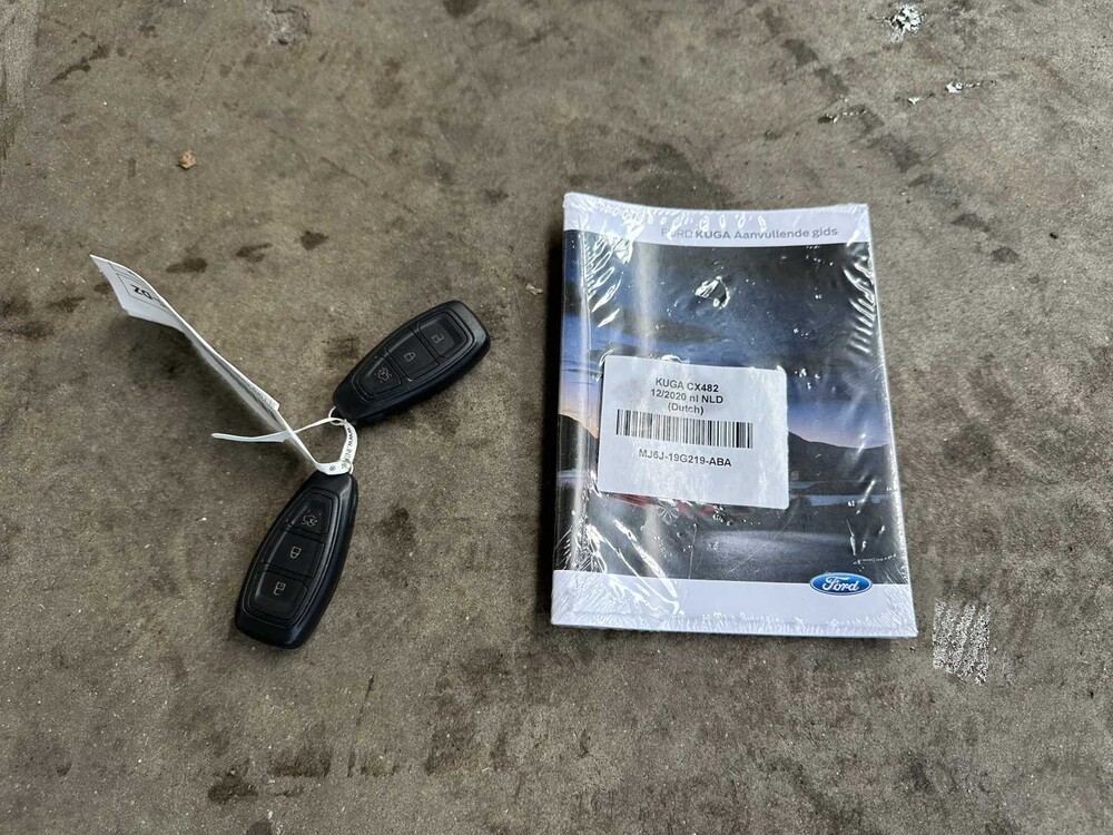 Ford Kuga 2.5 PHEV Titanium X 152hp 2021, L-235-DZ