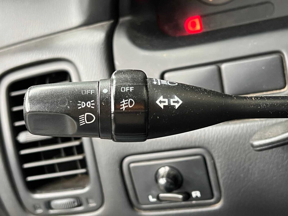 Nissan Maxima QX 2.0 V6 SE 140hp 1996, NL-ZN-98